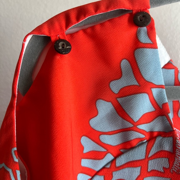 Manuhealii Dress - Picture 2 of 7